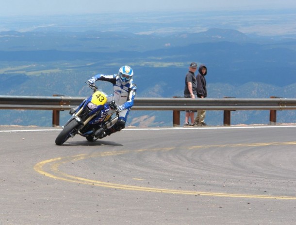 1009px-Motorcycle_Lean_PPIHC